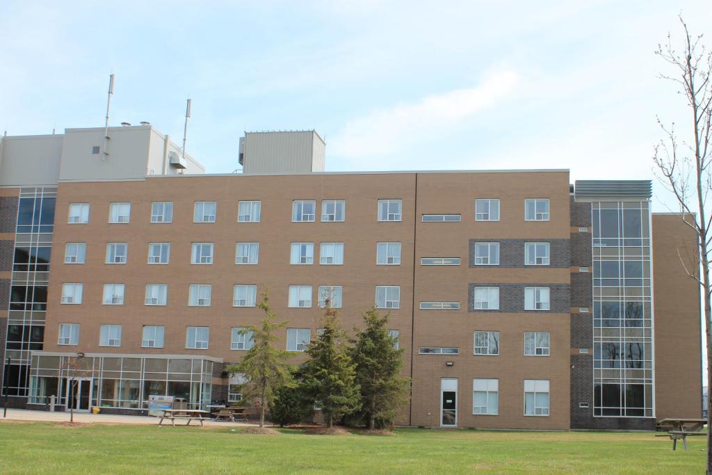 Residence & Conference Centre - Windsor Exterior photo